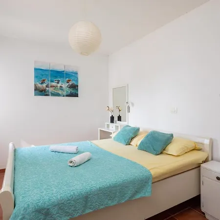 Mirabilis - Private House *