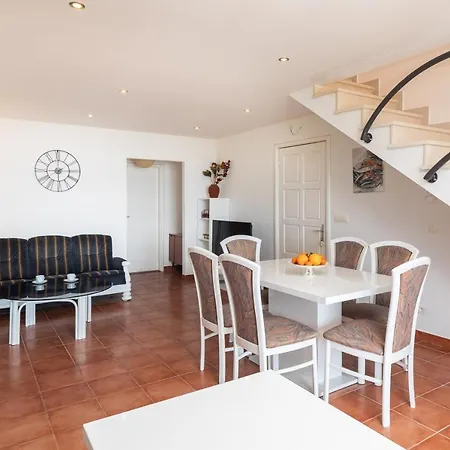Mirabilis - Private House